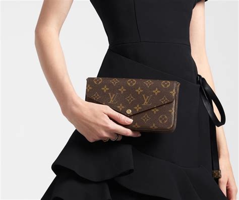 louis vuitton felicie pochette black and white|Louis Vuitton Pochette price.